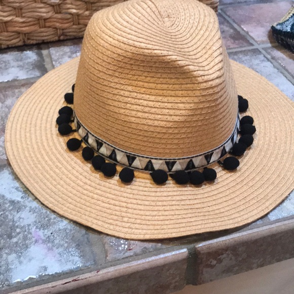 Boho hat - Picture 2 of 3